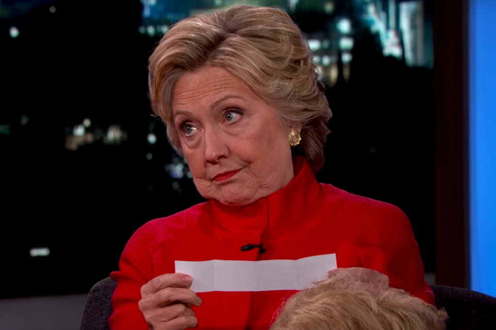 Hillary Clinton tenta ler frases ditas por Donald Trump no programa de talk show de Jimmy Kimmel