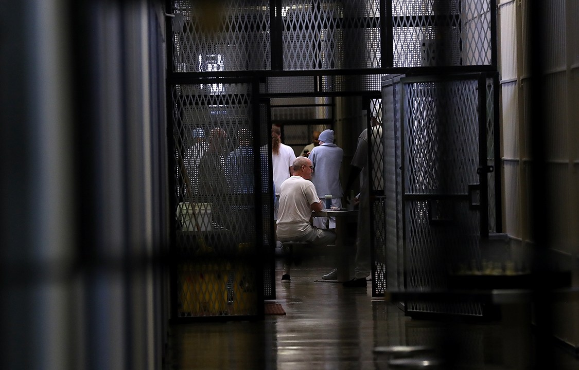 Presidiários em sistema carcerário em San Quentin, Califórnia