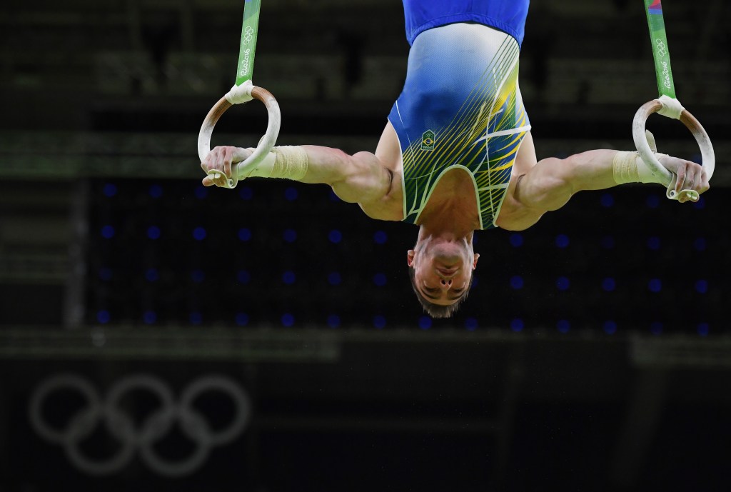 Arthur Zanetti compete nas argolas pela Rio 2016