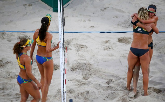 Dupla brasileira Larissa e Talita, do vôlei de praia, são eliminadas da Olimpíada após derrota na semi-final contra a dupla Alemã - 16/08/2016