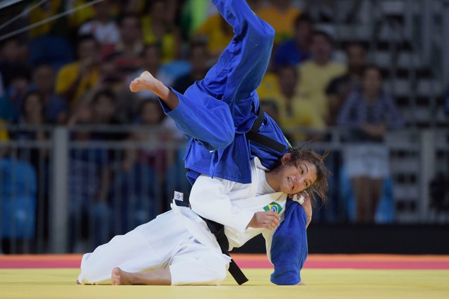 Sarah Menezes vence a judoca belga Van Snic, na categoria até 48kg, pelos Jogos Olímpicos Rio 2016