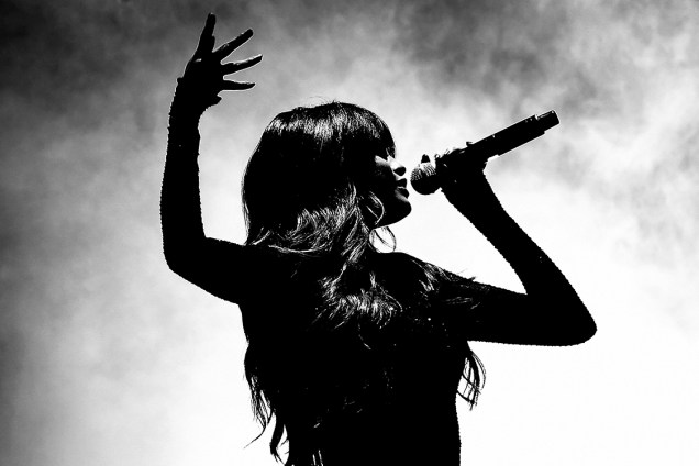 A cantora Selena Gomez, realiza apresentação no Staples Center, na cidade de Los Angeles, Califórnia (EUA) - 08/07/2016