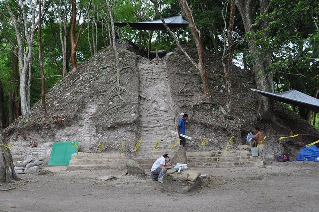 Templo maia descoberto em Belize