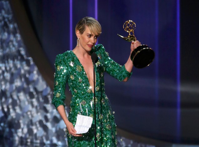 Sarah Paulson leva o prêmio de melhor atriz em minissérie por 'American Crime Story: The People v. O.J. Simpson'
