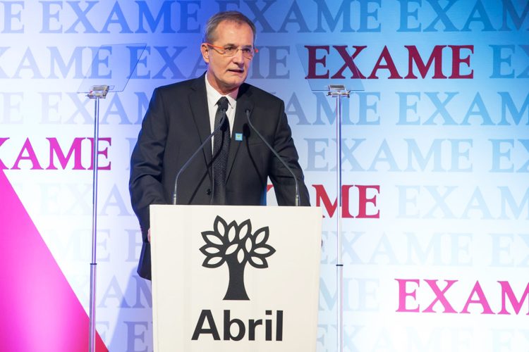 O presidente da Abril, Walter Longo, discursa durante o Fórum Exame em São Paulo (SP)- 30/09/2016