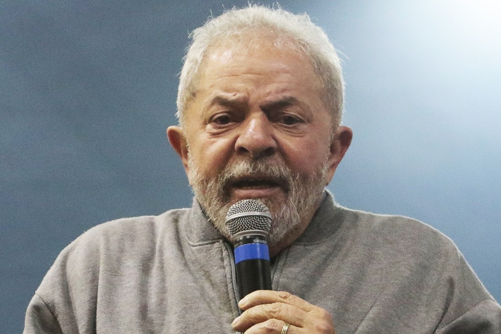 O ex-presidente Lula durante encontro com militantes contra o governo de Michel Temer, em São Paulo (SP) - 09/09/2016