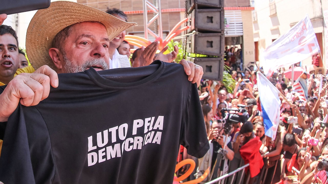 O ex-presidente Lula durante comício na cidade de Crato (CE) - 22/09/2016