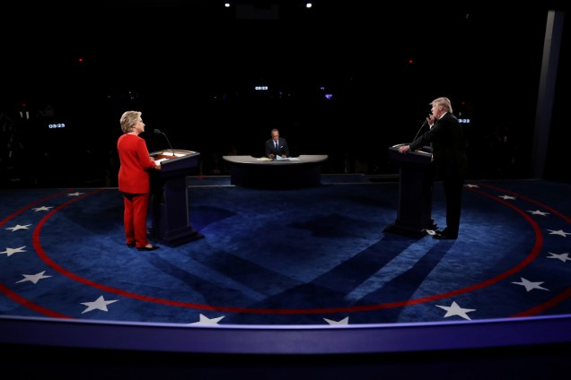A democrata Hillary Clinton e o republicano Donald Trump, durante debate em Nova York
