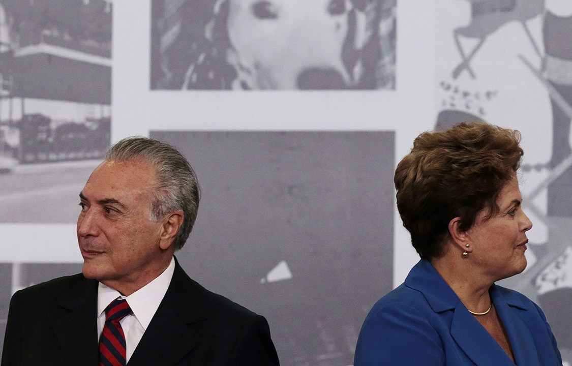 Então presidente Dilma Rousseff e Michel Temer participam de cerimônia de condecoração da Ordem do Mérito Cultural, no Palácio do Planalto, em novembro de 2014