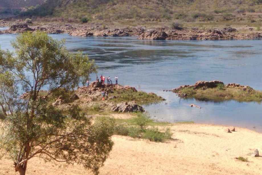 Ator Domingos Montagner desaparece após mergulho no Rio São Francisco em Canindé (SE)