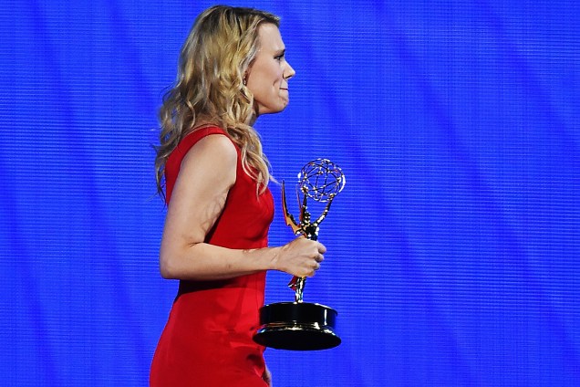 A atriz Kate McKinnon durante a 68ª cerimônia de premiação do Emmy, no Microsoft Theater, em Los Angeles - 18-09-2016