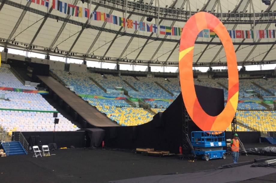 Megarrampa que o atleta paralímpico Aaron Wheelz descerá acompanhado do skatista brasileiro Bob Burnquist