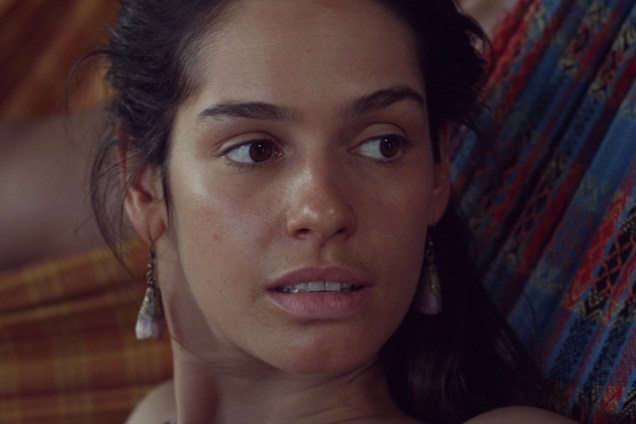 Maria Flor no filme 'Pequeno Segredo'