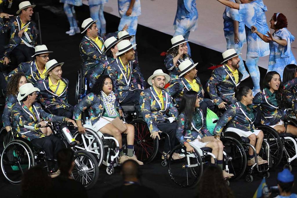 Delegação do Brasil durante a cerimônia de abertura dos Jogos Paralímpicos Rio 2016
