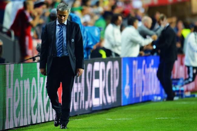 O treinador José Mourinho durante a Supercopa da UEFA, em partida entre Bayern de Munique e Chelsea - 30/08/2013