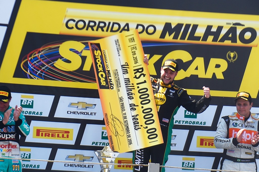 O piloto Felipe Fraga vence a Corrida do Milhão da Stock Car, realizada no Autódromo de Interlagos, zona sul de São Paulo (SP) - 11/09/2016