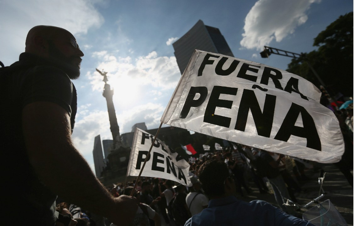 Protesto contra Peña Neto reúne milhares na Cidade do México