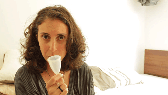 GIF Jout Jout - Coletor menstrual