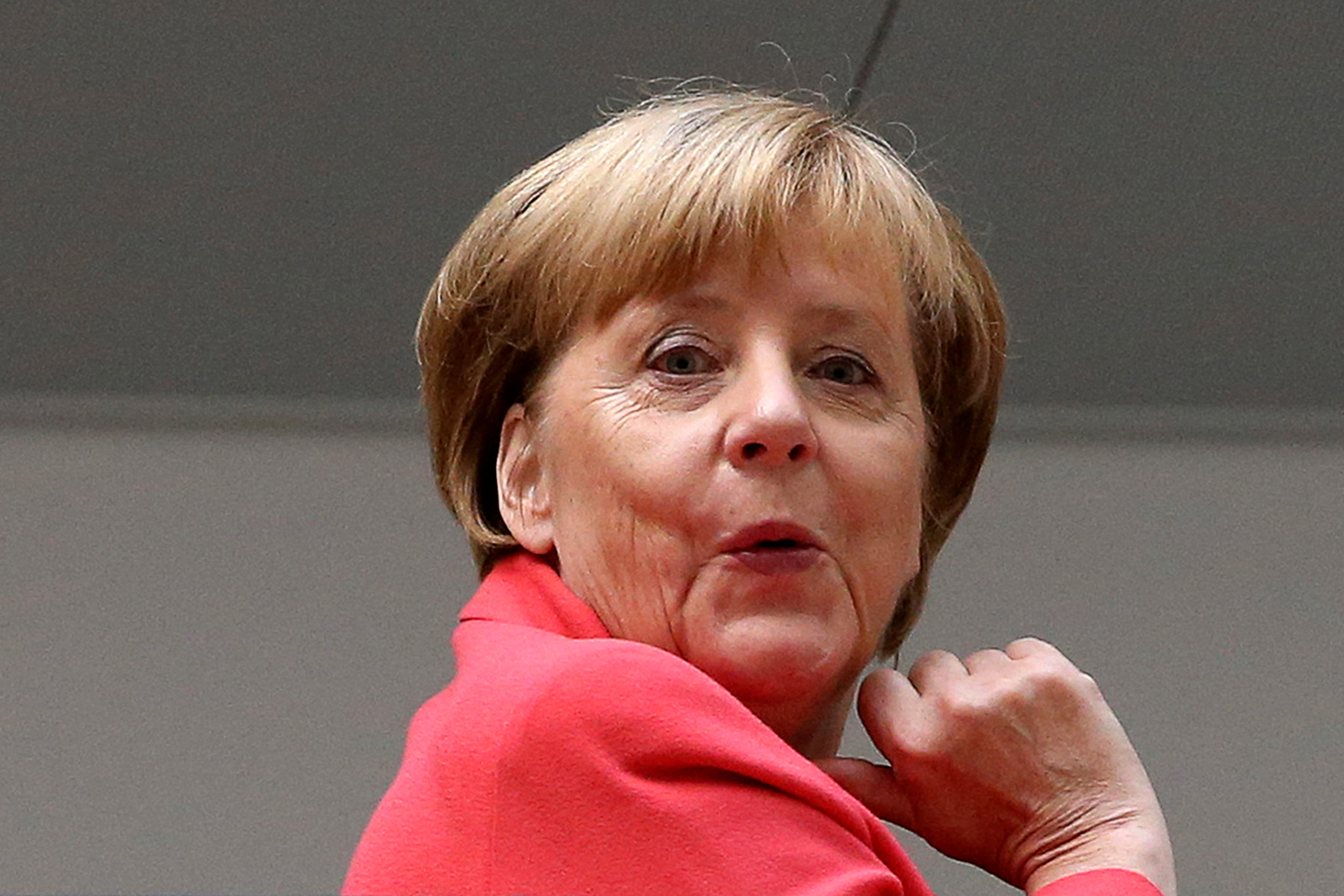 Pesquisa mostra Angela Merkel atrás de seu principal rival VEJA