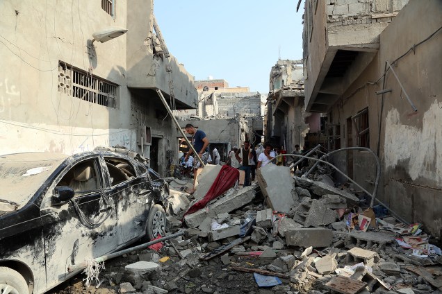 Ataques aéreos liderados pela Arábia Saudita mataram 20 civis na cidade portuária próximo ao Mar Vermelho, no Iêmen