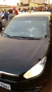 img-20160928-wa0010 Carro alvejado durante carreata em Itumbiara