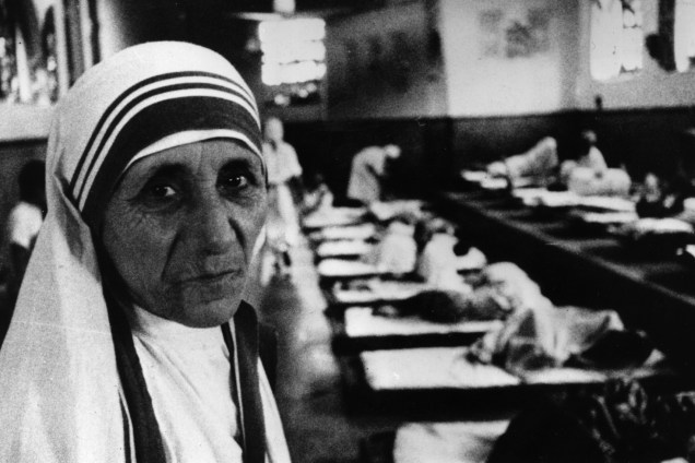 Madre Teresa de Calcutá é vista em hospital de caridade - 08/07/1981
