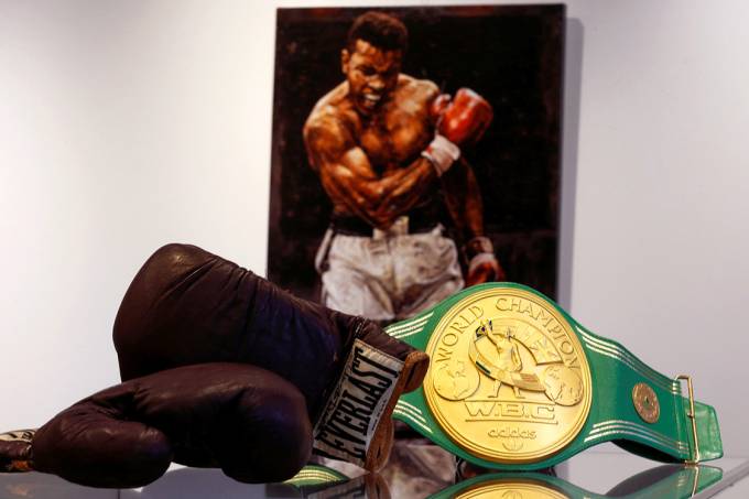 Itens que pertenciam a Muhammad Ali serão leiloados