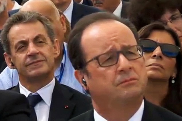O presidente francês Francois Hollande e o ex-presidente Nicolas Sarkozy, participam do funeral do ex-presidente de Israel, Shimon Peres - 30/09/2016