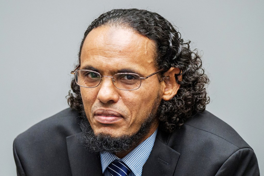 Ahmad al-Faqi al-Mahdi é condenado por destruição de santuário muçulmano de Timbuktu - 22/08/2016