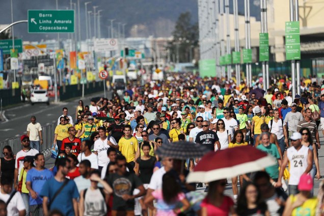 Movimentação do público no Parque Olímpicos durante a realização dos Jogos Paralímpicos Rio 2016, na zona oeste da capital fluminense