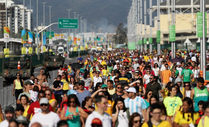 Público nas praças paralímpicas neste sábado é o maior da Rio 2016