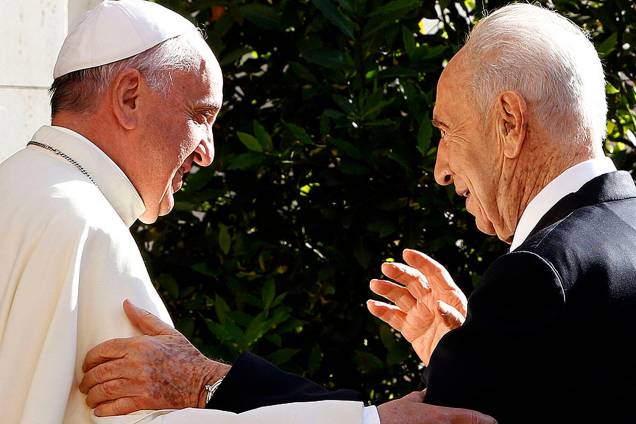O Papa Francisco recebeu no Vaticano o presidente de Israel, Shimon Peres