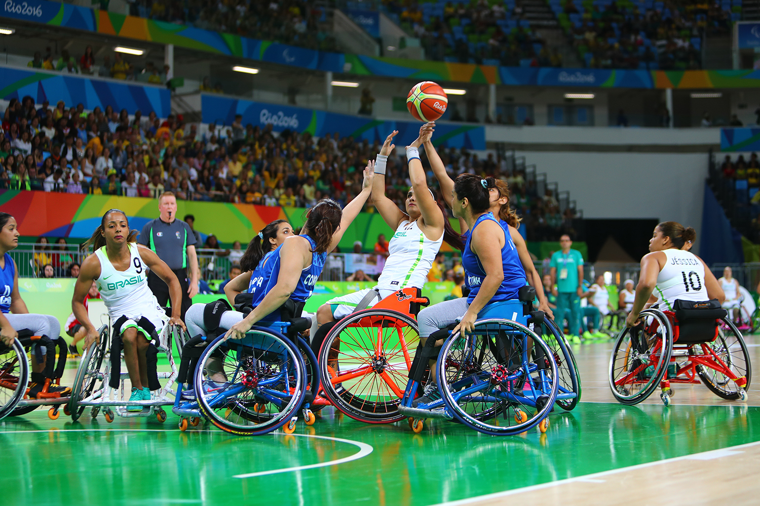 Paralimpíada Brasil massacra Argentina no basquete feminino VEJA