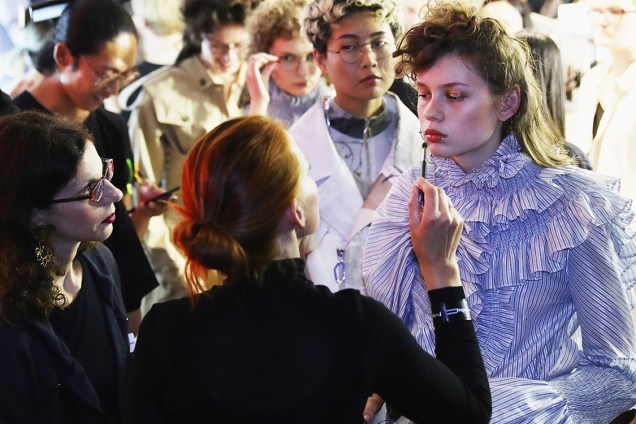 Desfile da estilista Anne Sofie Madsen durante a semana de moda de Paris