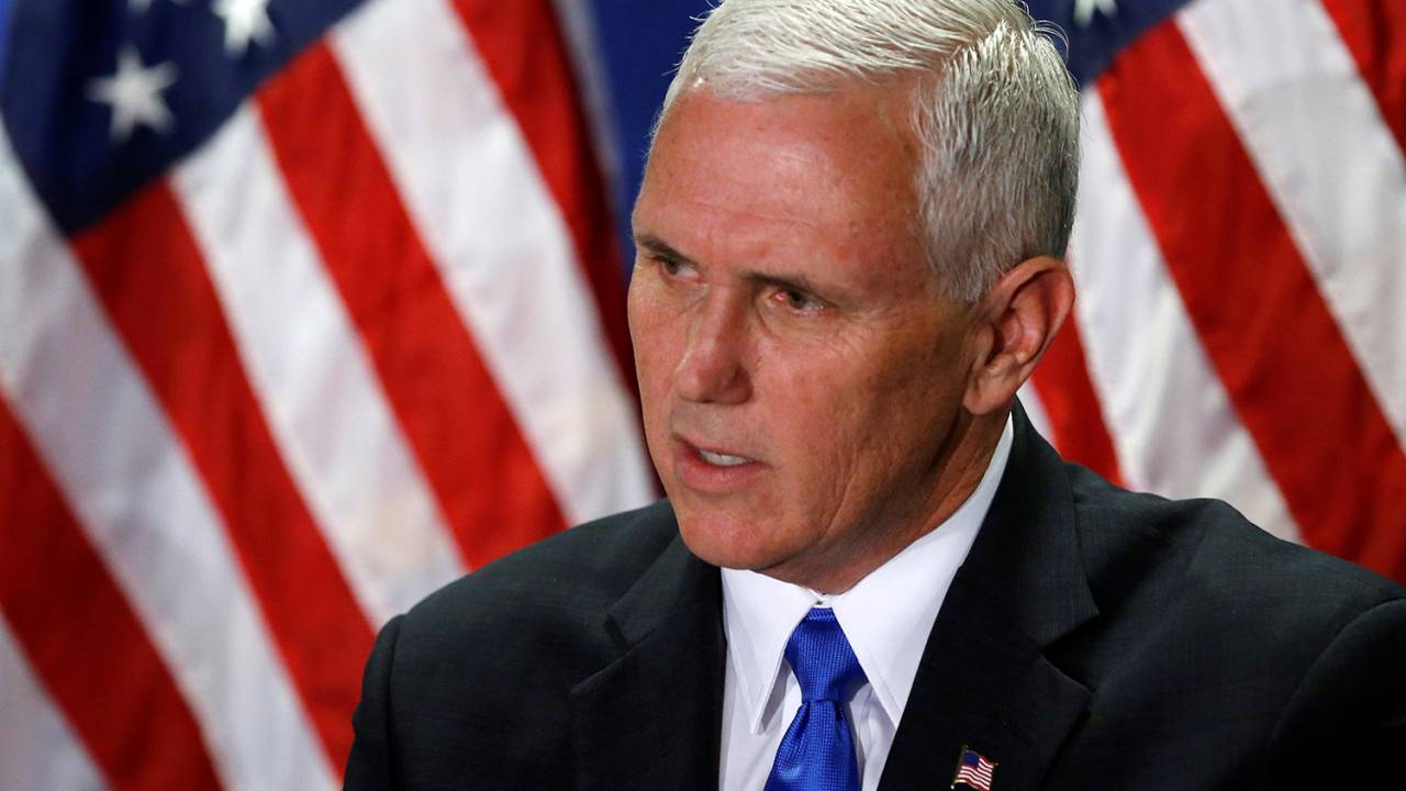Vice-presidente da chapa do candidato republicano Donald Trump, Mike Pence, participa de coletiva de imprensa na conferência do Partido Republicano, em Washington, Estados Unidos