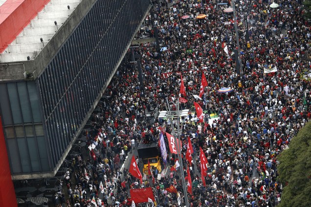 Manifestação contra o governo do presidente Michel Temer na avenida Paulista (SP) - 04/09/2016