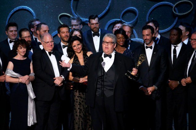 David Mandel produtor da série "Veep" durante a 68ª cerimônia de premiação do Emmy, no Microsoft Theater, em Los Angeles - 18-09-2016