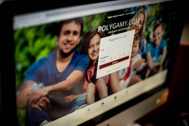 Site Polygamy