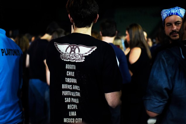 Público durante a apresentação da banda norte-americana Aerosmith no Allianz Parque, zona oeste de São Paulo - 16-10-2016