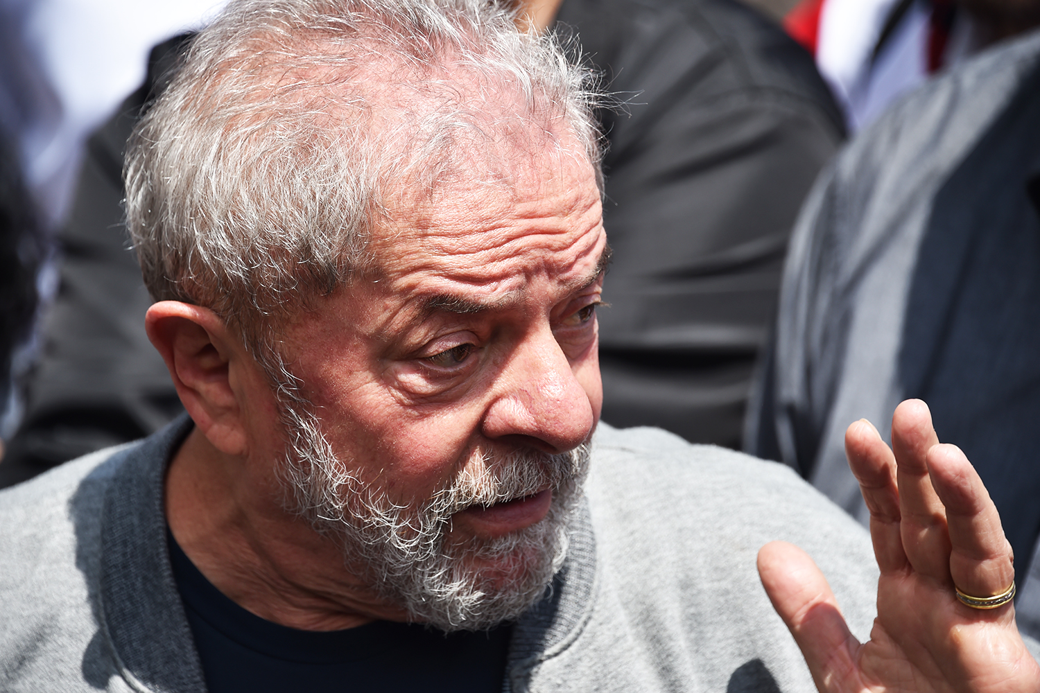 O ex-presidente Lula concede entrevista antes de votar na cidade de São Bernardo do Campo (SP) - 02/10/2016