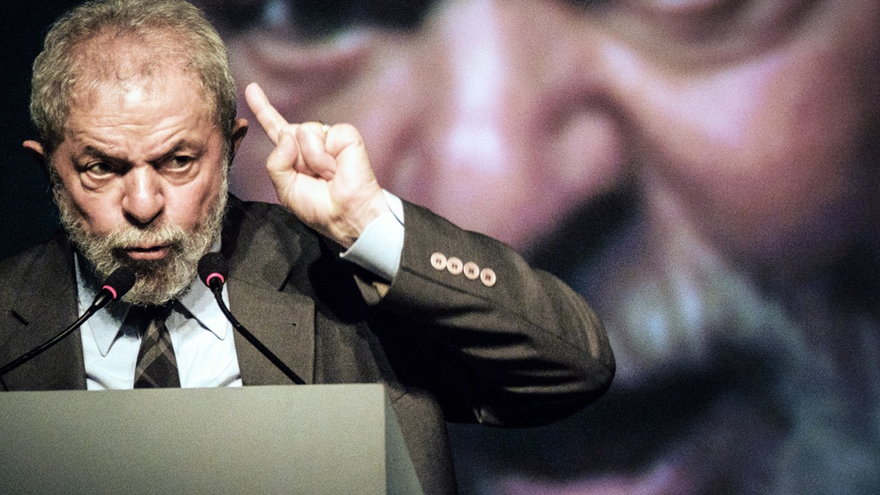 O ex-presidente Lula discursa durante conferência realizada no Rio de Janeiro (RJ) - 04/10/2016