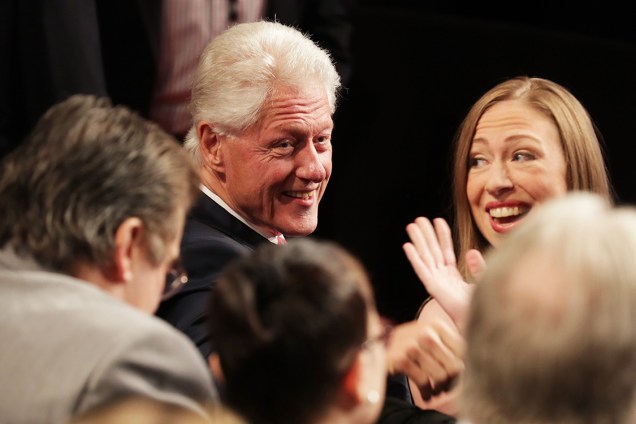 O ex-presidente Bill Clinton durante o debate dos candidatos à Presidência dos EUA