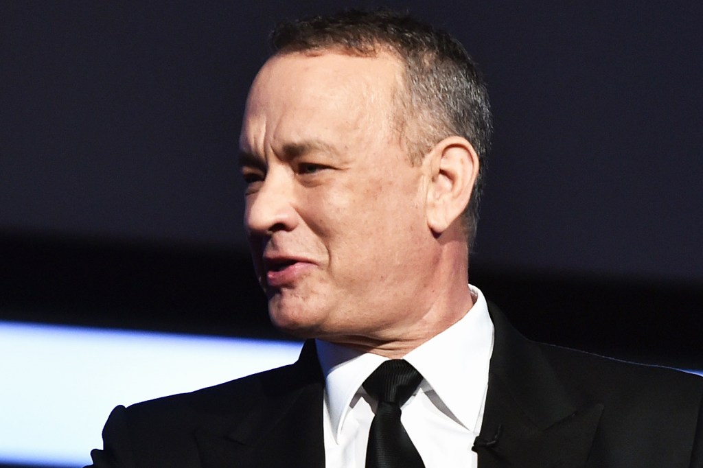 O ator Tom Hanks discursa durante premiação no Dolby Theatre, em Hollywood - 09/06/2016
