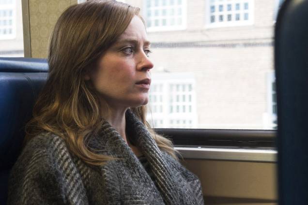 Rachel (Emily Blunt), em cena do filme 'A Garota no Trem'
