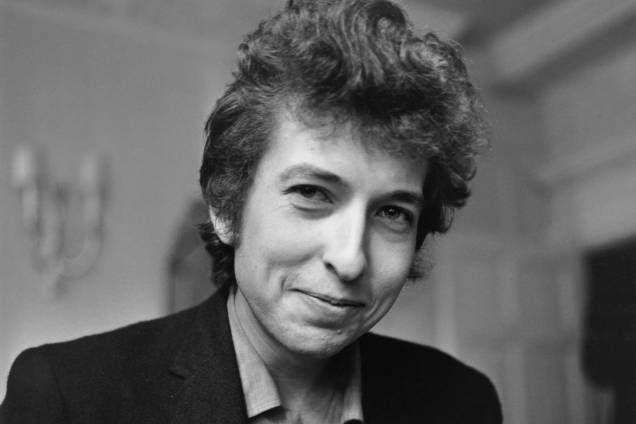 O cantor e compositor americano Bob Dylan durante entrevista em 1965