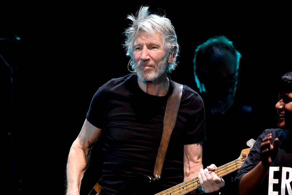 Roger Waters, ex-Pink Floyd, se apresenta no Desert Trip Festival, na California