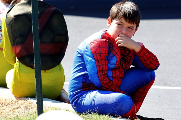 Garoto Jacob Hall, de 6 anos, morto em um tiroteio na sua escola, ganha funeral com tema de super-heróis
