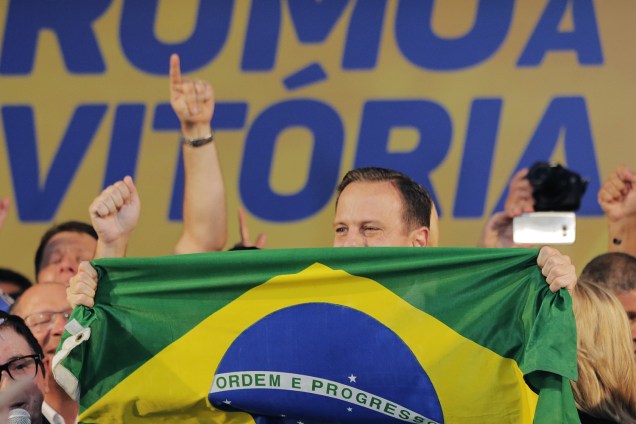O candidato do PSDB à Prefeitura de São Paulo, João Doria, comemora sua vitória no comitê eleitoral, em São Paulo (SP) - 02-010-2016