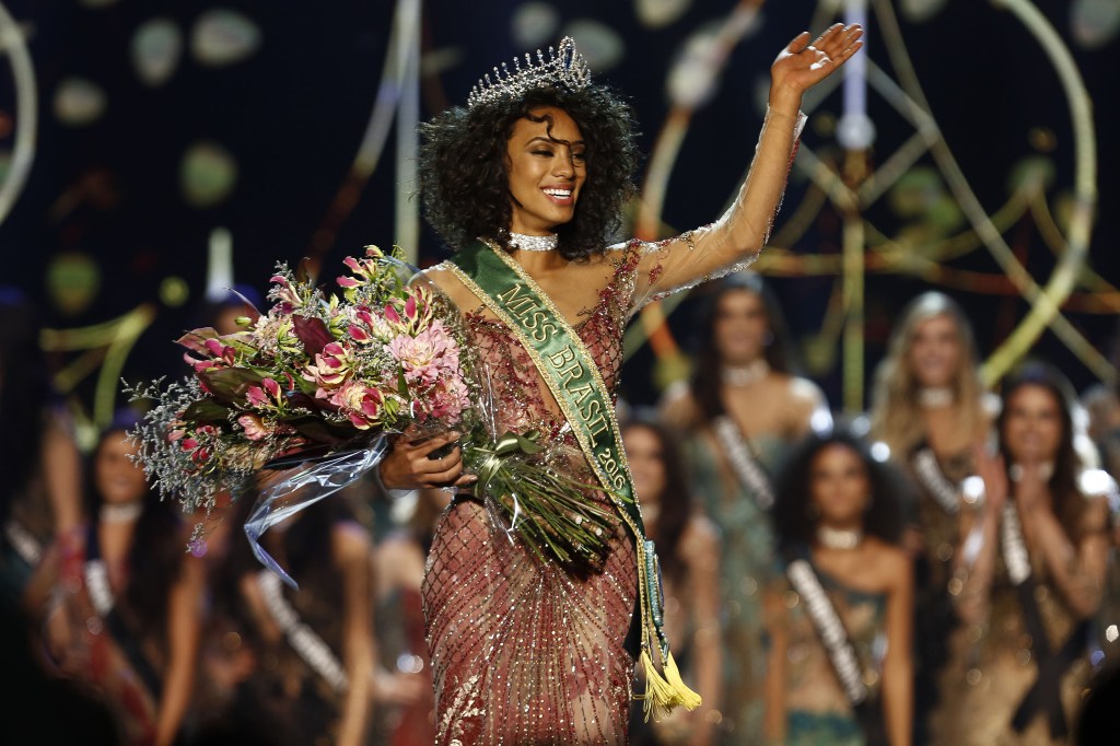 Raissa Santana (PR) vence o Miss Brasil 2016