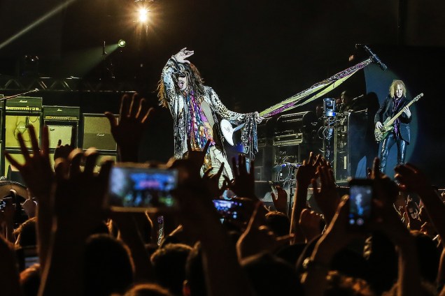 Show do Aerosmith contou com cerca de 20 mil pessoas que lotaram o anfiteatro, formato em que o Beira-Rio é ocupado pela metade, tanto pista premium quando nas arquibancadas